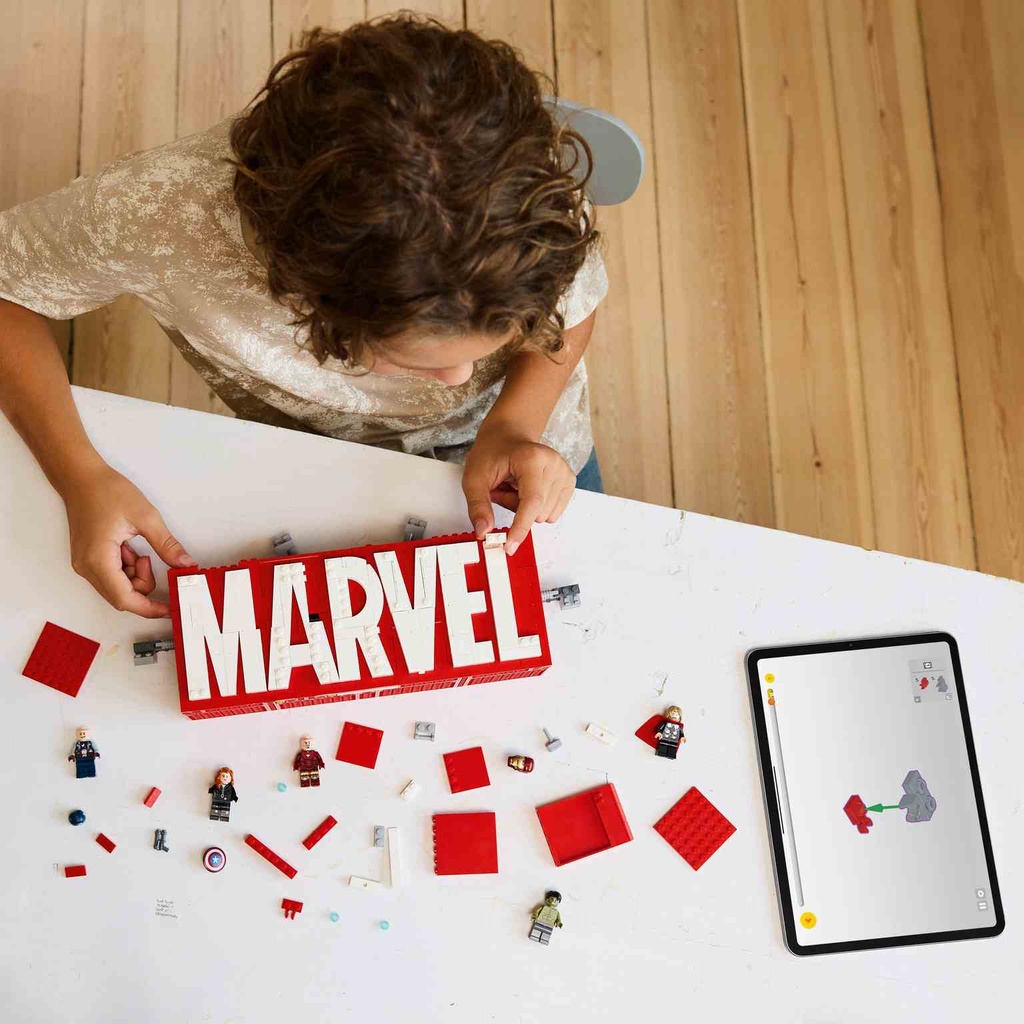 LEGO MARVEL | Logotipo MARVEL y Minifiguras - 76313