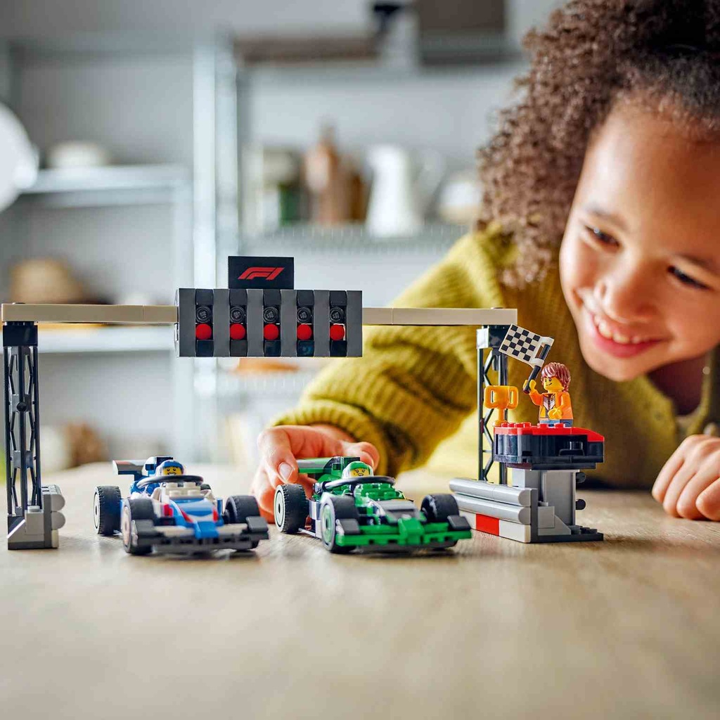 LEGO CITY | Parrilla de F1® con Coches de Carreras VCARB y Sauber - 60474
