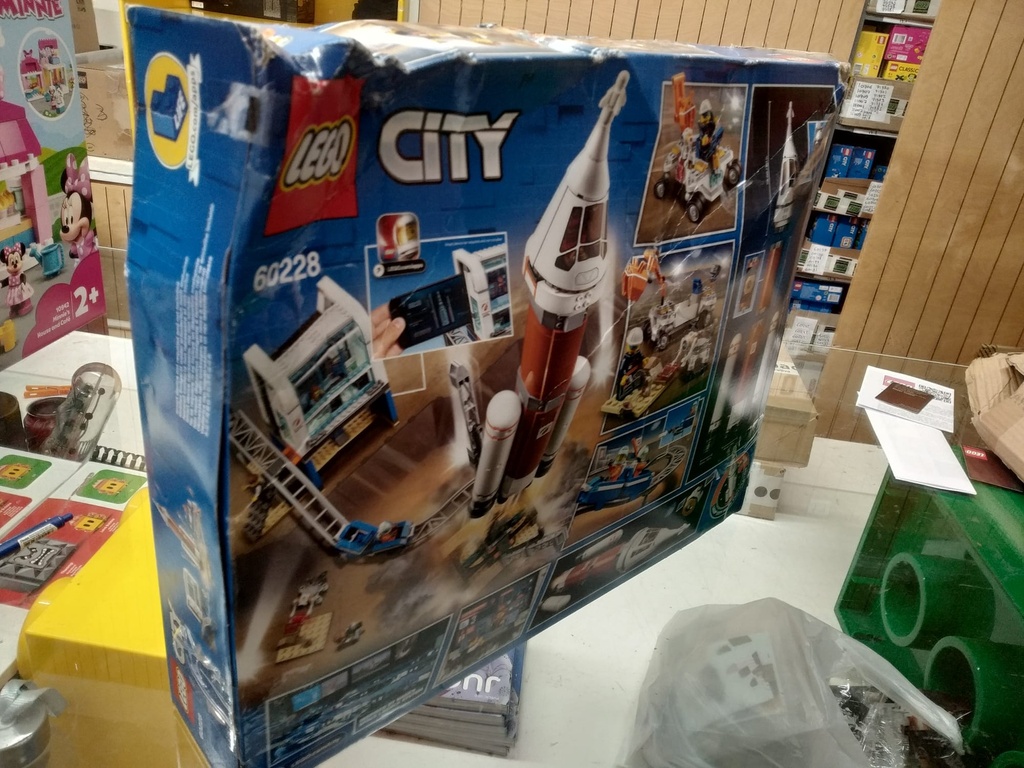 Lego City Cohete Espacial de Larga Distancia y Centro de Control 60228 Caja Dañada CD