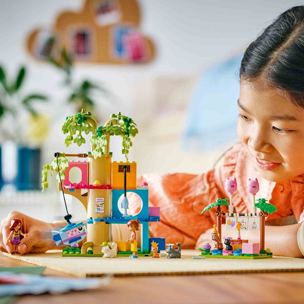 LEGO Friends | Fiesta de Cumpleaños y Casa del Árbol Felina - 42666