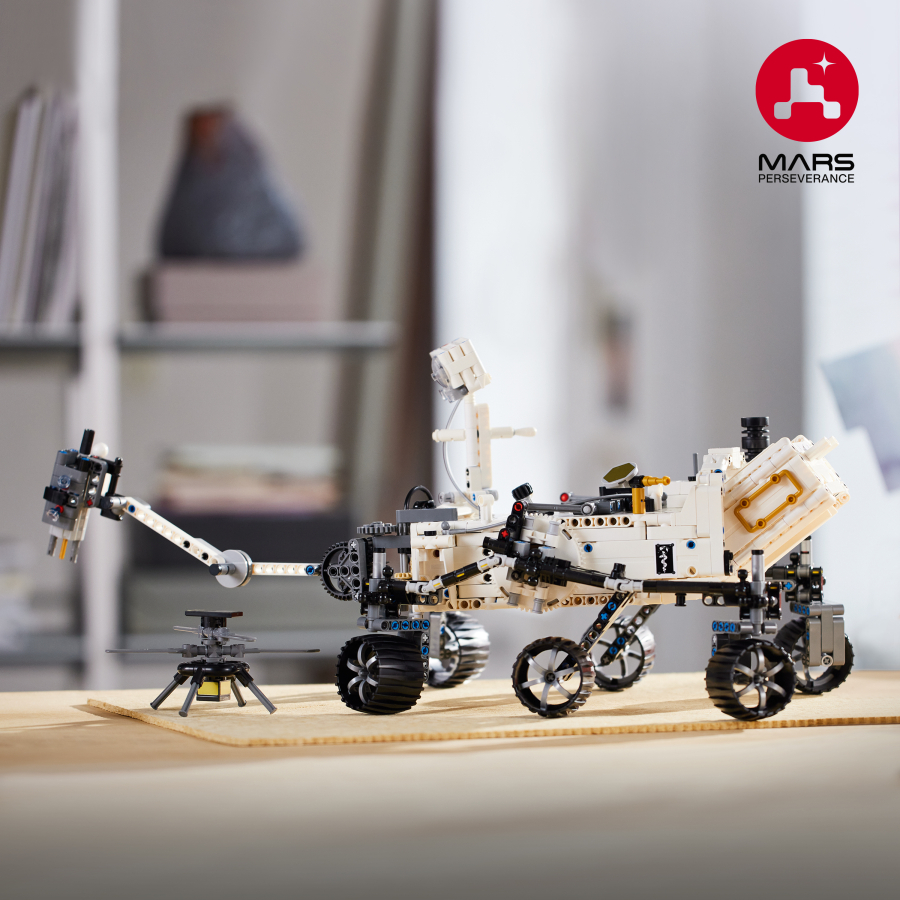 Lego Technic NASA Mars Rover Perseverance 42158