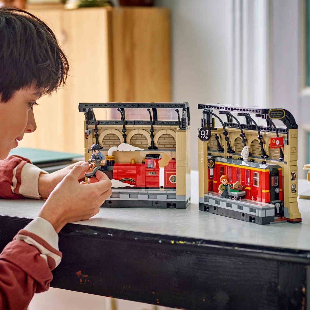 LEGO Harry Potter | Rincón entre Libros: Expreso de Hogwarts  - 76450