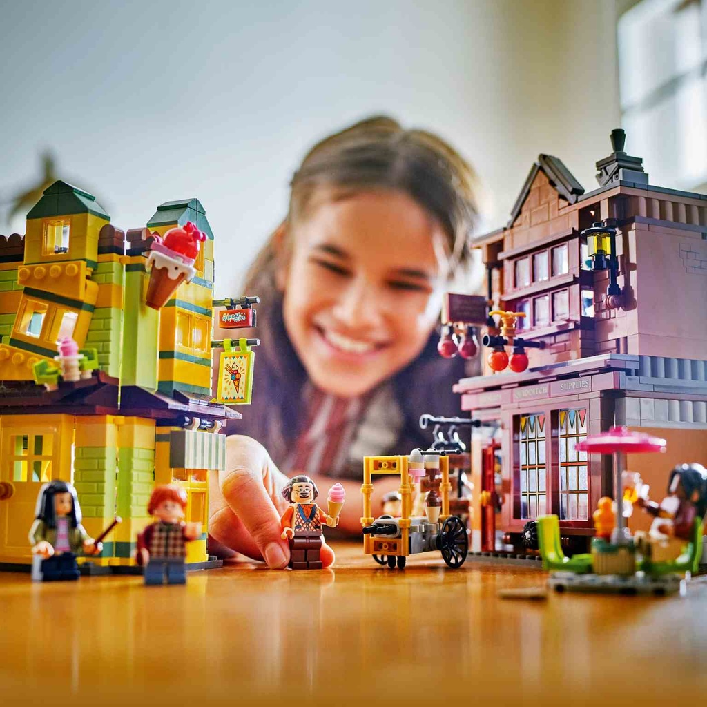LEGO Harry Potter | Artículos de Calidad para Quidditch y Heladería  - 76452