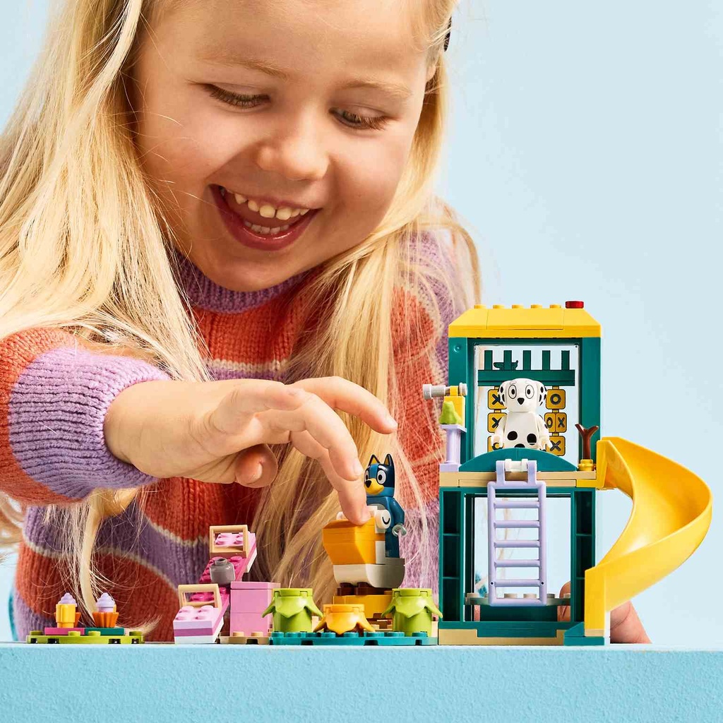 LEGO BLUEY | Diversión en el Parque de Juegos con Bluey y Chloe  - 11201