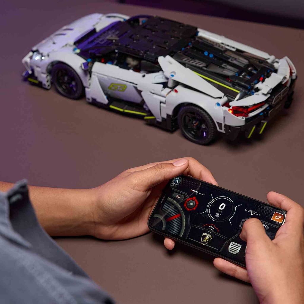 LEGO Technic | Superdeportivo Lamborghini Revuelto  - 42214