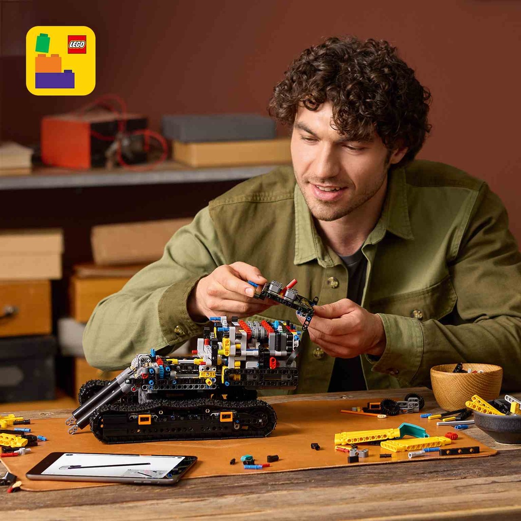LEGO Technic | Excavadora Volvo EC500 Hybrid  - 42215