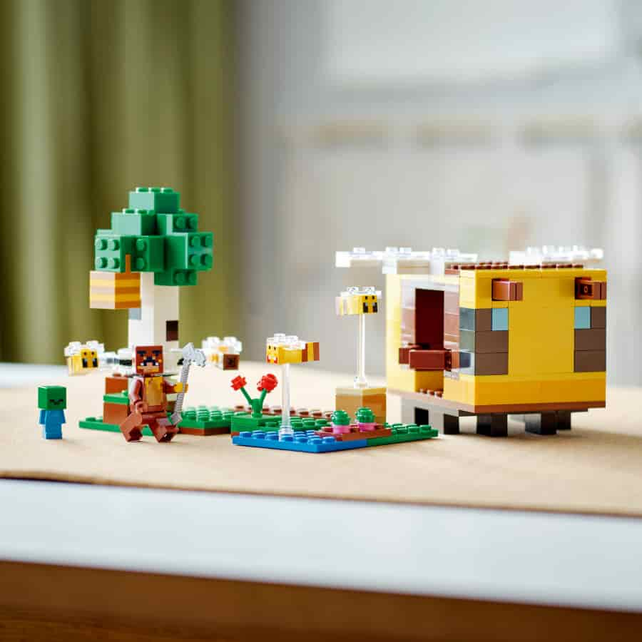 Lego Minecraft La CabañaAbeja 21241