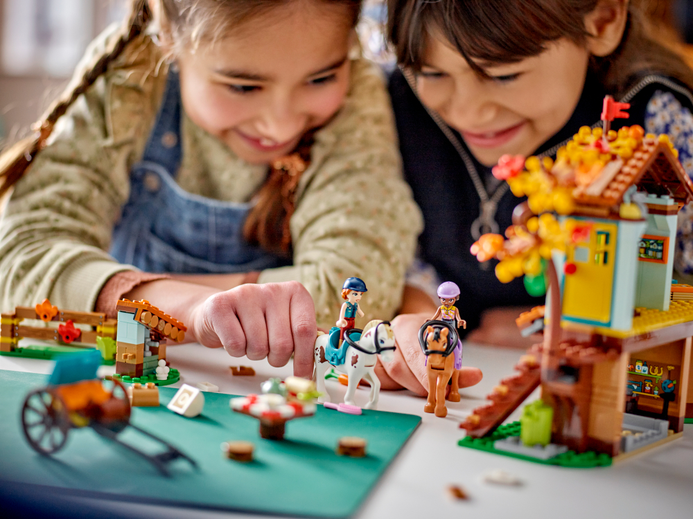 Lego Friends Establo de Autumn 41745