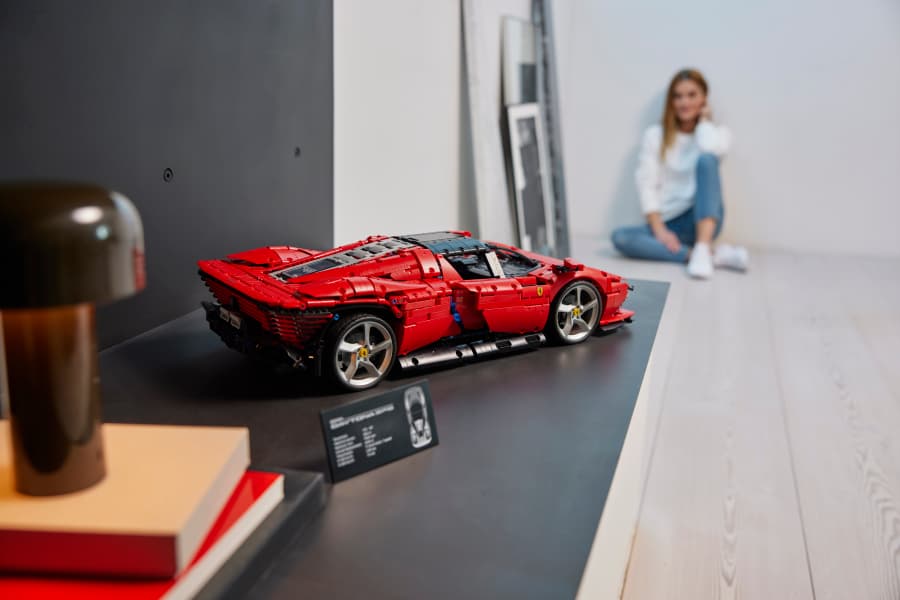 Lego Technic Ferrari Daytona SP3 42143