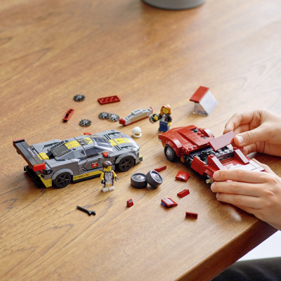 Lego Speed Champions Deportivo Chevrolet Corvette C8.R y Chevrolet Corvette de 1968 76903