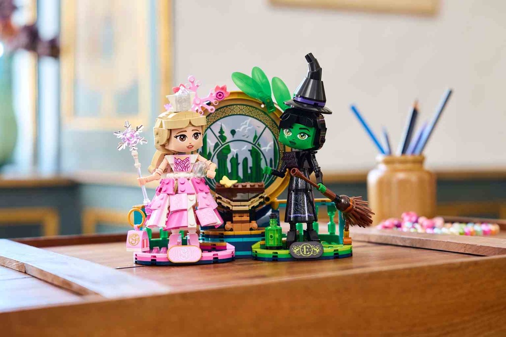 LEGO WICKED | Figuras de Elphaba y Glinda  - 75682