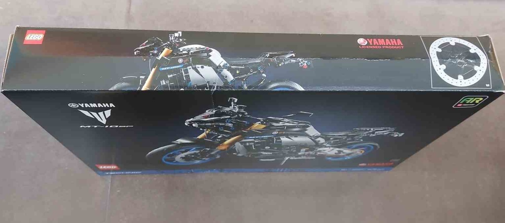 LEGO Technic Yamaha MT-10 SP CAJA DAÑADA 42159-CD