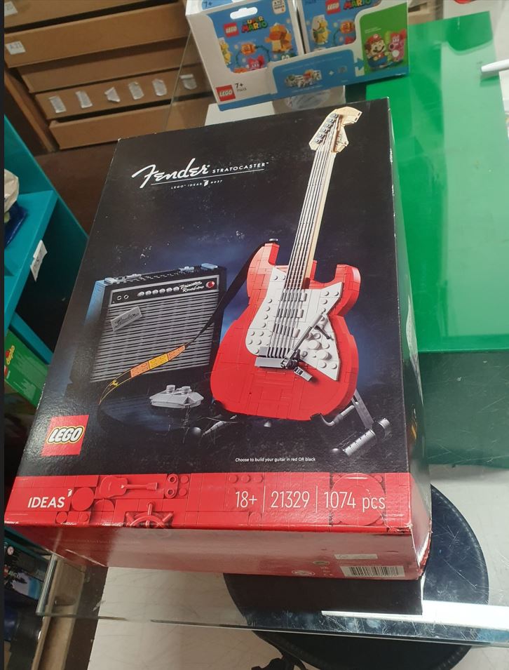 Lego Ideas Fender® Stratocaster™ 21329-CD